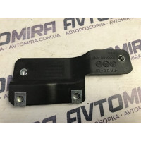 Кронштейн двери передней правой Fiat Punto 2005-2018 51846598